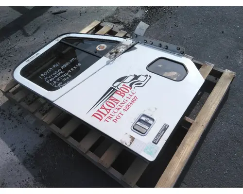 FREIGHTLINER COLUMBIA 120 2001-2011 DOOR ASSEMBLY, FRONT