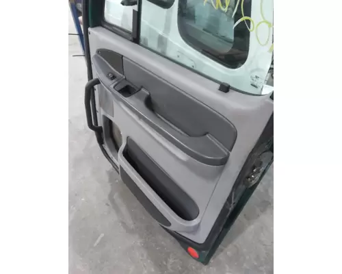 FREIGHTLINER COLUMBIA 120 2001-2011 DOOR ASSEMBLY, FRONT