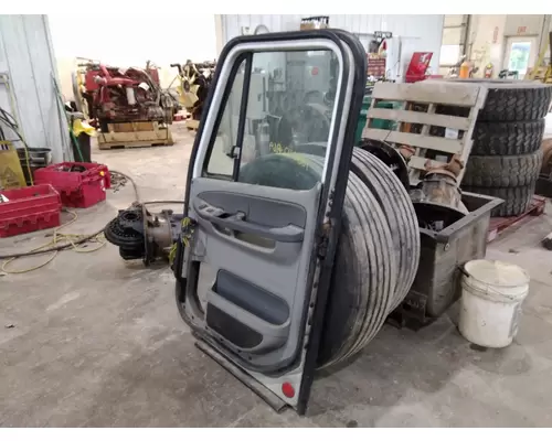 FREIGHTLINER COLUMBIA 120 2001-2011 DOOR ASSEMBLY, FRONT