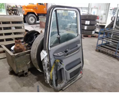 FREIGHTLINER COLUMBIA 120 2001-2011 DOOR ASSEMBLY, FRONT