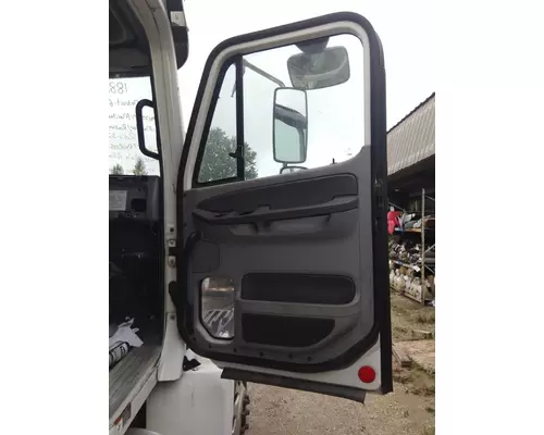 FREIGHTLINER COLUMBIA 120 2001-2011 DOOR ASSEMBLY, FRONT
