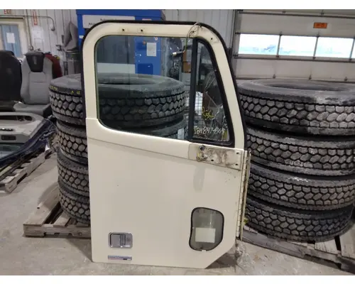 FREIGHTLINER COLUMBIA 120 2001-2011 DOOR ASSEMBLY, FRONT