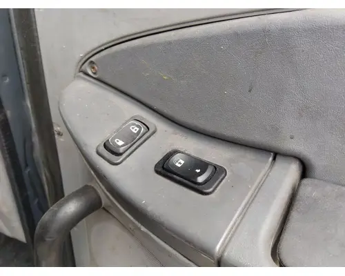 FREIGHTLINER COLUMBIA 120 2001-2011 DOOR ASSEMBLY, FRONT