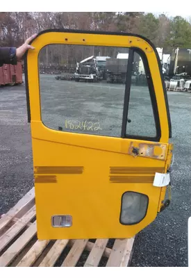 FREIGHTLINER COLUMBIA 120 2001-2011 DOOR ASSEMBLY, FRONT