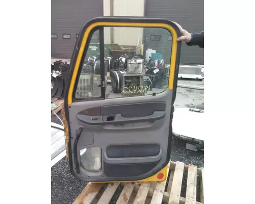 FREIGHTLINER COLUMBIA 120 2001-2011 DOOR ASSEMBLY, FRONT