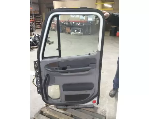 FREIGHTLINER COLUMBIA 120 2001-2011 DOOR ASSEMBLY, FRONT