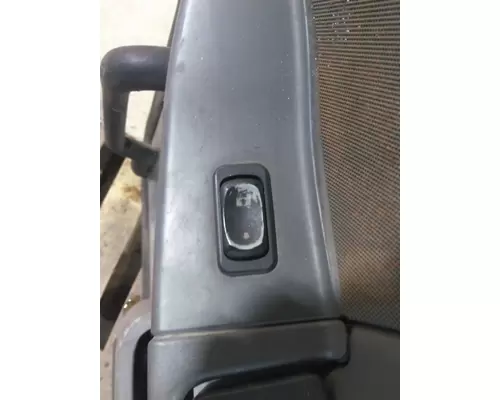 FREIGHTLINER COLUMBIA 120 2001-2011 DOOR ASSEMBLY, FRONT