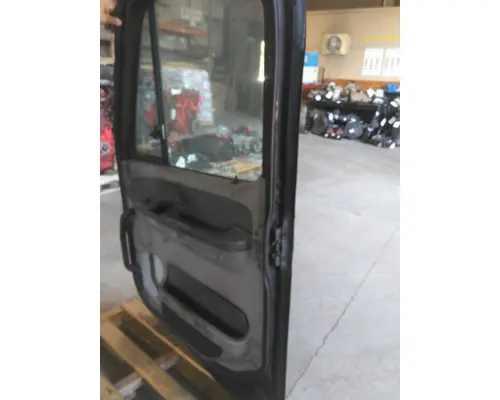 FREIGHTLINER COLUMBIA 120 2001-2011 DOOR ASSEMBLY, FRONT