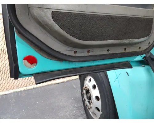 FREIGHTLINER COLUMBIA 120 2001-2011 DOOR ASSEMBLY, FRONT