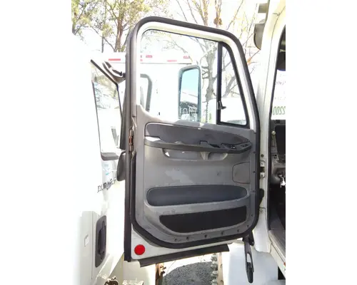 FREIGHTLINER COLUMBIA 120 2001-2011 DOOR ASSEMBLY, FRONT