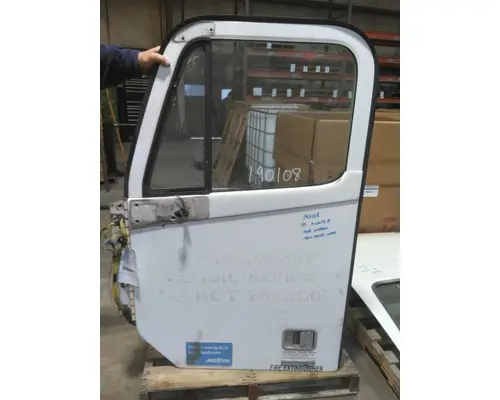 FREIGHTLINER COLUMBIA 120 2001-2011 DOOR ASSEMBLY, FRONT