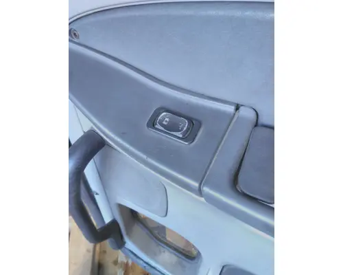 FREIGHTLINER COLUMBIA 120 2001-2011 DOOR ASSEMBLY, FRONT