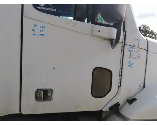 FREIGHTLINER COLUMBIA 120 2001-2011 DOOR ASSEMBLY, FRONT