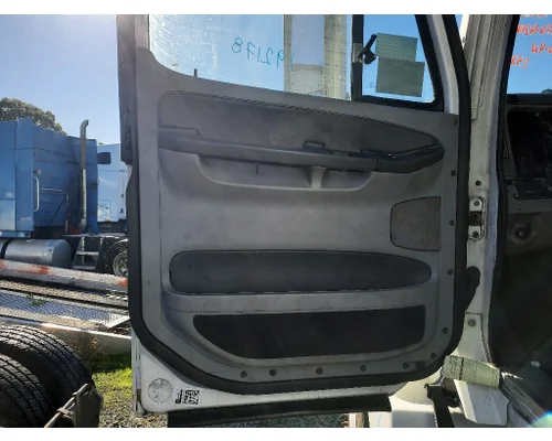 FREIGHTLINER COLUMBIA 120 2001-2011 DOOR ASSEMBLY, FRONT
