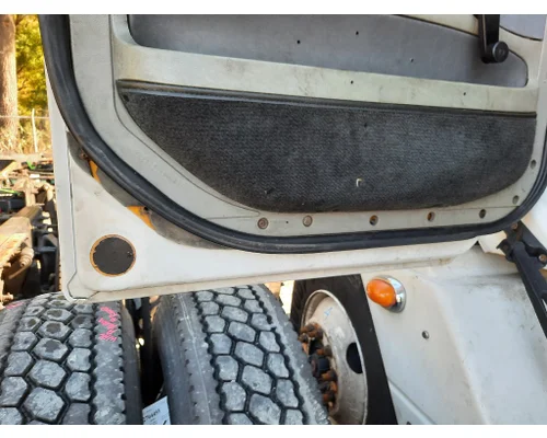 FREIGHTLINER COLUMBIA 120 2001-2011 DOOR ASSEMBLY, FRONT