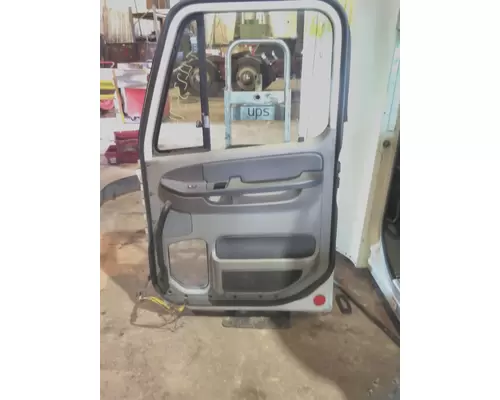 FREIGHTLINER COLUMBIA 120 2001-2011 DOOR ASSEMBLY, FRONT