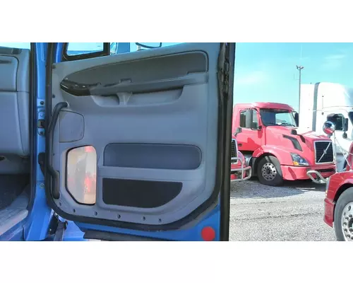 FREIGHTLINER COLUMBIA 120 2001-2011 DOOR ASSEMBLY, FRONT