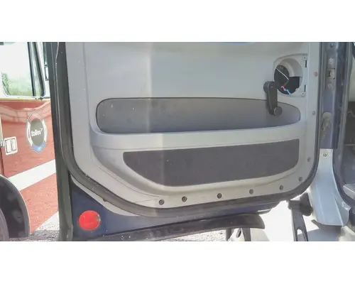FREIGHTLINER COLUMBIA 120 2001-2011 DOOR ASSEMBLY, FRONT