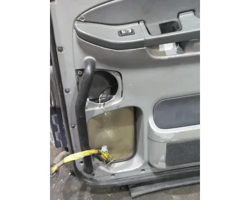 FREIGHTLINER COLUMBIA 120 2001-2011 DOOR ASSEMBLY, FRONT