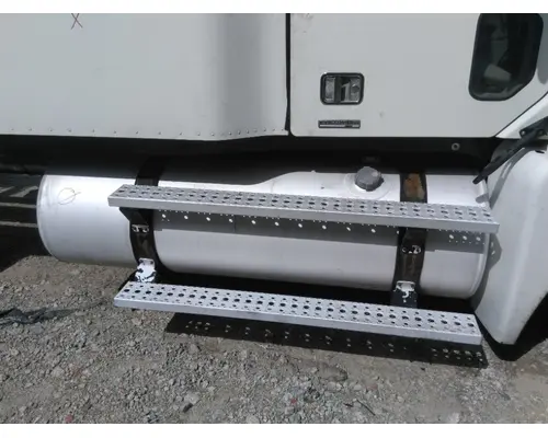 FREIGHTLINER COLUMBIA 120 2001-2015 FUEL TANK