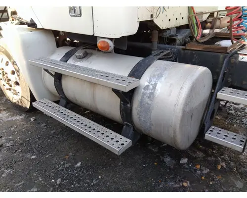 FREIGHTLINER COLUMBIA 120 2001-2015 FUEL TANK