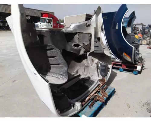 FREIGHTLINER COLUMBIA 120 2001-2015 HOOD