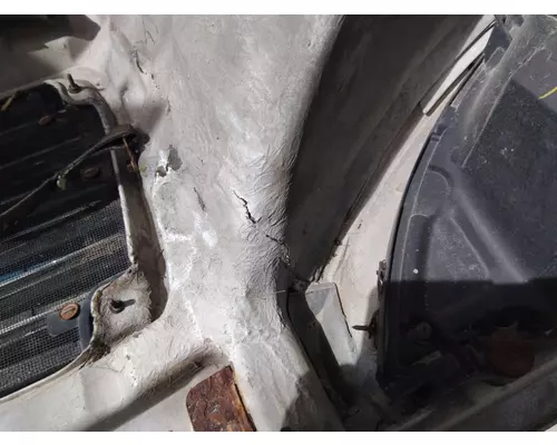 FREIGHTLINER COLUMBIA 120 2001-2015 HOOD