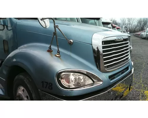 FREIGHTLINER COLUMBIA 120 2001-2015 HOOD