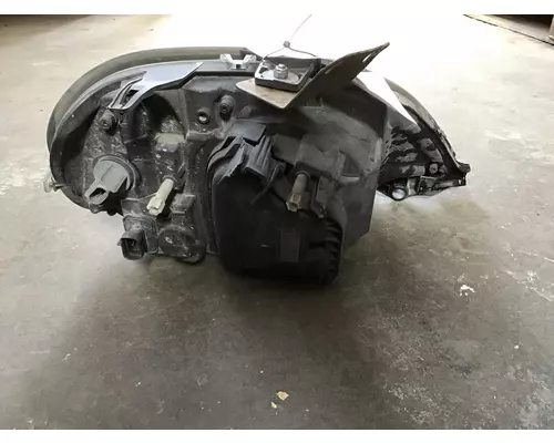 FREIGHTLINER COLUMBIA 120 2004-2011 HEADLAMP ASSEMBLY
