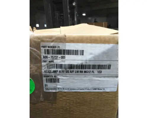 FREIGHTLINER COLUMBIA 120 2004-2013 HEADLAMP ASSEMBLY