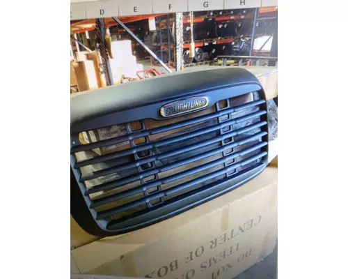 FREIGHTLINER COLUMBIA 120 2005-2008 GRILLE