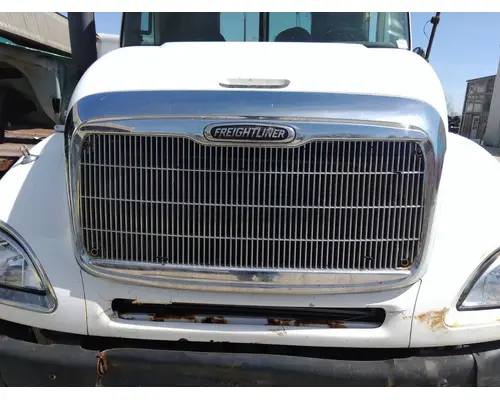 FREIGHTLINER COLUMBIA 120 2005-2008 GRILLE