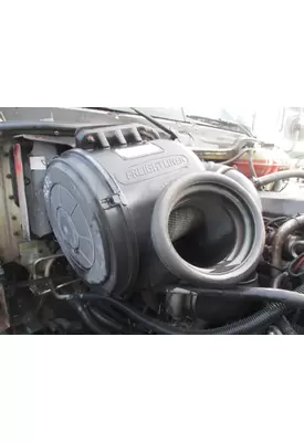 FREIGHTLINER COLUMBIA 120 AIR CLEANER