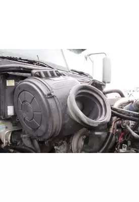 FREIGHTLINER COLUMBIA 120 AIR CLEANER