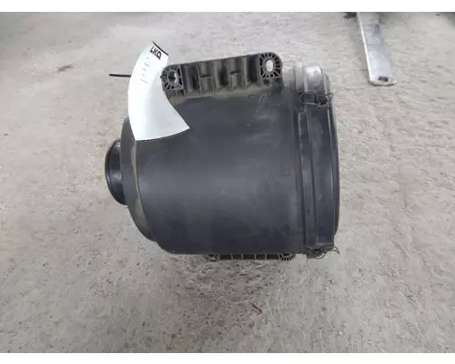 FREIGHTLINER COLUMBIA 120 AIR CLEANER