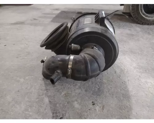 FREIGHTLINER COLUMBIA 120 AIR CLEANER