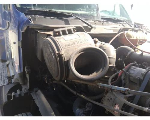 FREIGHTLINER COLUMBIA 120 AIR CLEANER