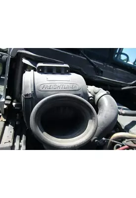 FREIGHTLINER COLUMBIA 120 AIR CLEANER