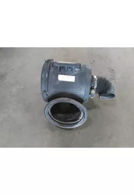 FREIGHTLINER COLUMBIA 120 AIR CLEANER