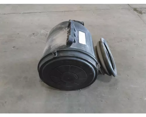 FREIGHTLINER COLUMBIA 120 AIR CLEANER