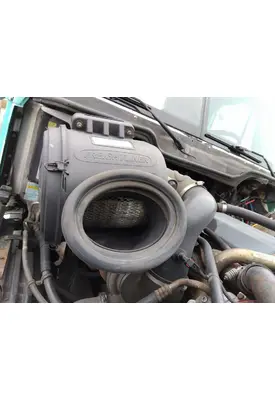 FREIGHTLINER COLUMBIA 120 AIR CLEANER