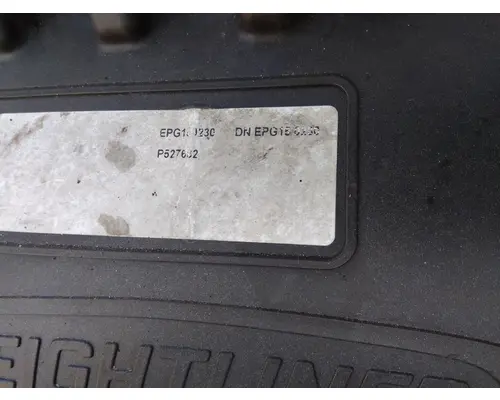 FREIGHTLINER COLUMBIA 120 AIR CLEANER