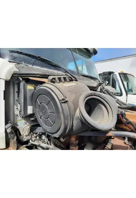 FREIGHTLINER COLUMBIA 120 AIR CLEANER