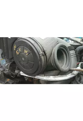FREIGHTLINER COLUMBIA 120 AIR CLEANER