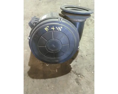 FREIGHTLINER COLUMBIA 120 AIR CLEANER