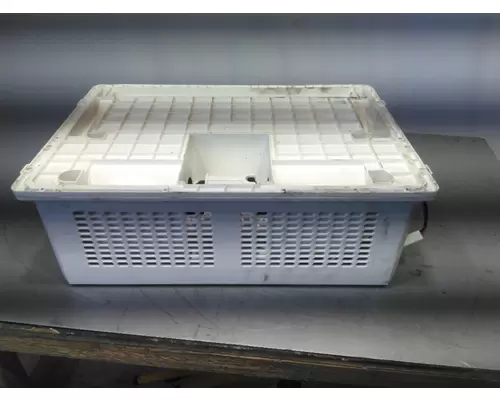 FREIGHTLINER COLUMBIA 120 AIR CONDITIONING, AUXILIARY