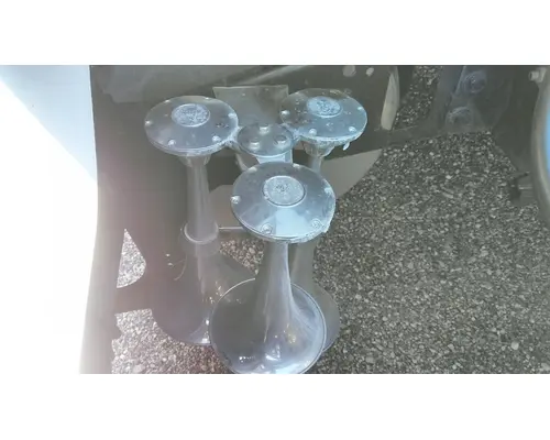 FREIGHTLINER COLUMBIA 120 AIR HORN