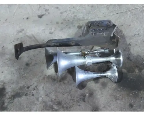 FREIGHTLINER COLUMBIA 120 AIR HORN