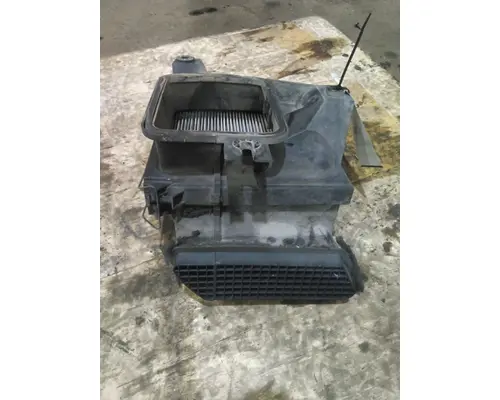 FREIGHTLINER COLUMBIA 120 AIR INTAKE