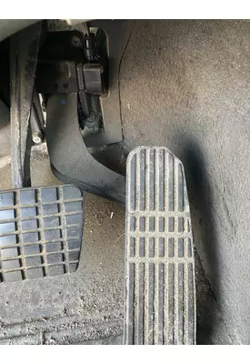 FREIGHTLINER COLUMBIA 120 Accelerator Pedal